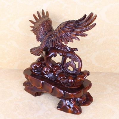 匠心鑄就雄鷹魂，鎮(zhèn)宅納福展宏圖——探秘新款樹(shù)脂鷹大展宏圖工藝品